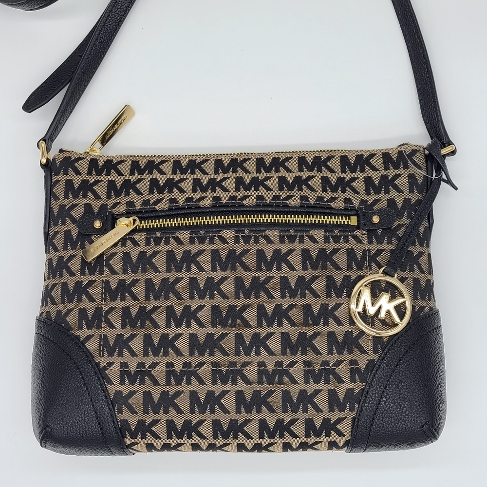 Michael Kors Fallon Messenger Handbag